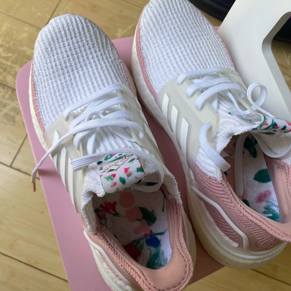 Adidas Boost Sneakers - Picture 3 of 3